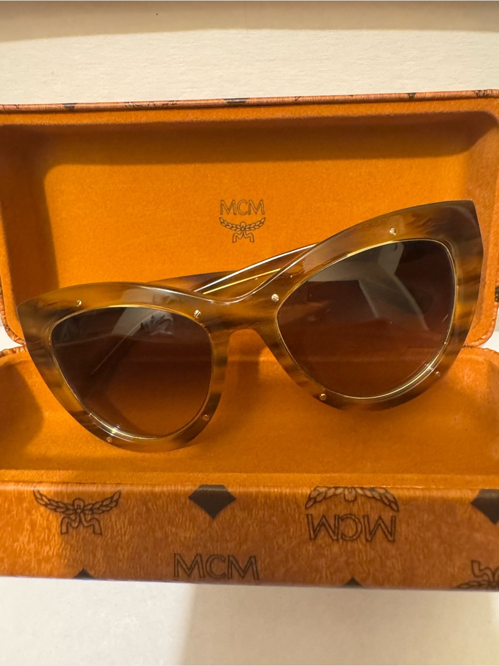 MCM Women's Cat-Eye Sunglasses MCM603S
Havana Tortoiseshell